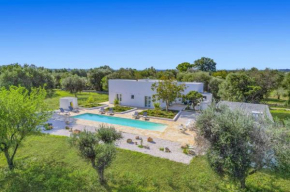 Villa Trullo dei Gechi by Villa Plus Ostuni